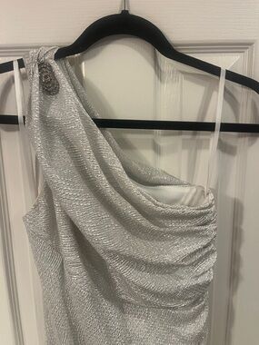 Betsy & Adam Metallic Silver One-Shoulder Draped Cocktail Dress